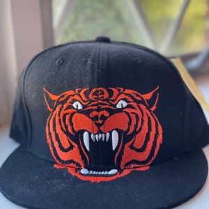 Brooklyn Tigers hat by Stall and Dean 7 5/8 NEW